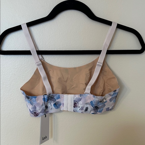 Knix Evolution Floral Bra in Blue and Purple - Picture 2 of 6